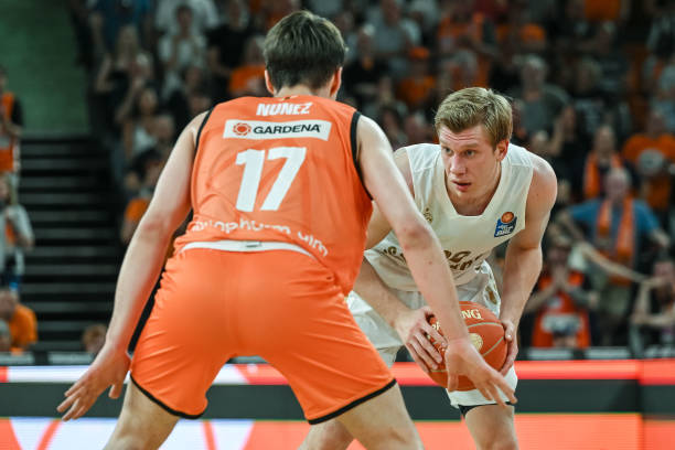 这一点正是 这一点正是