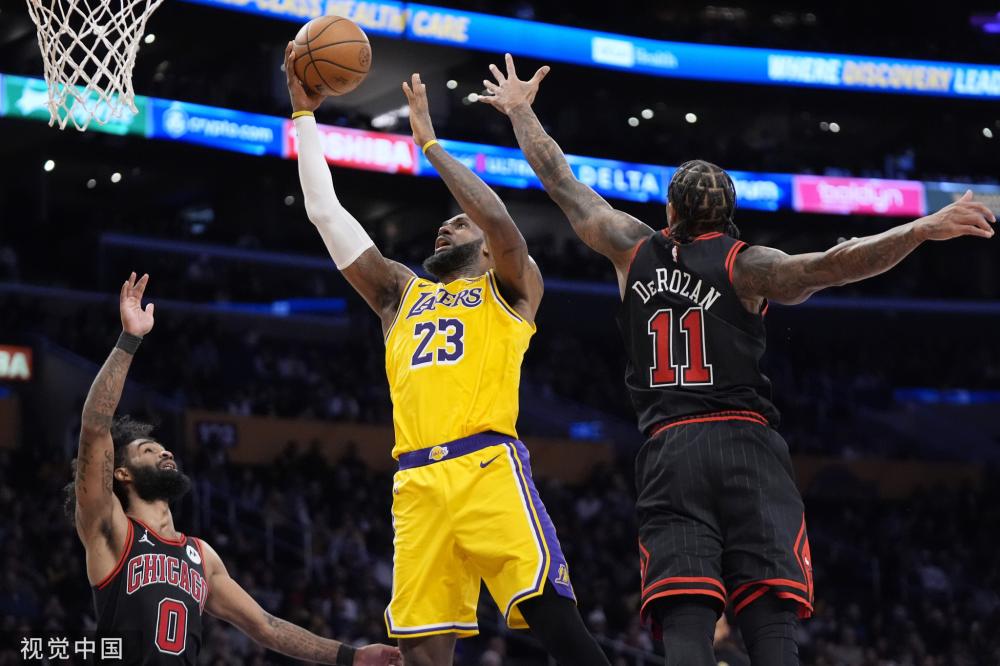 他目前在曼 他目前在曼