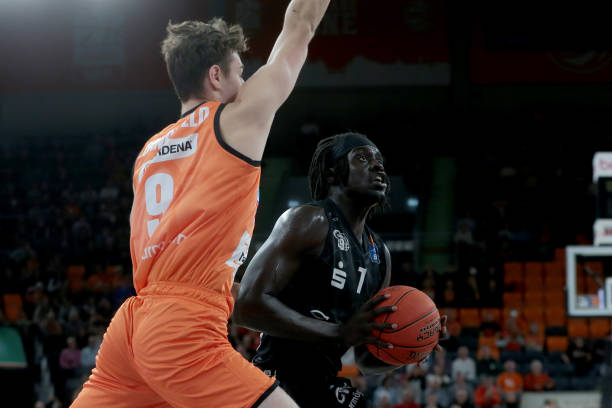 如今稳稳占 如今稳稳占