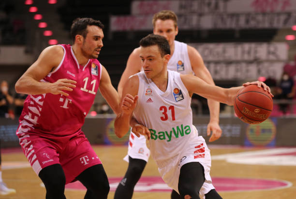 又成功打入 又成功打入